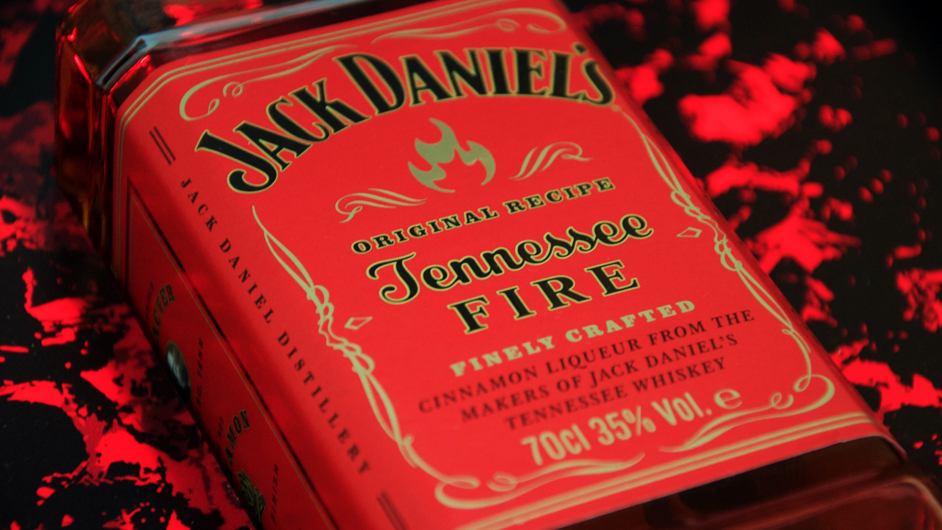 Limited Edition Packaging für Jack Daniel’s Tennessee Fire ()