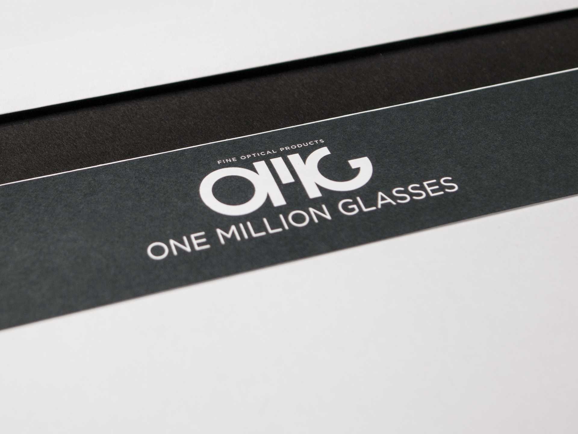 OMG! One Million Glasses (3)