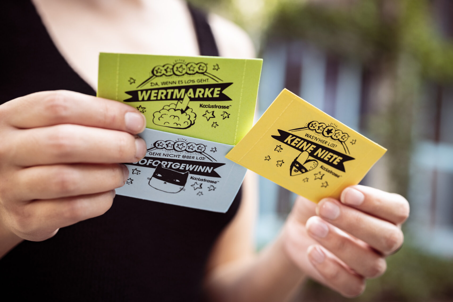 Incentive-Dialog-Playful-Business-Cards ()